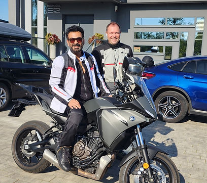Dinesh Sajnani with partners